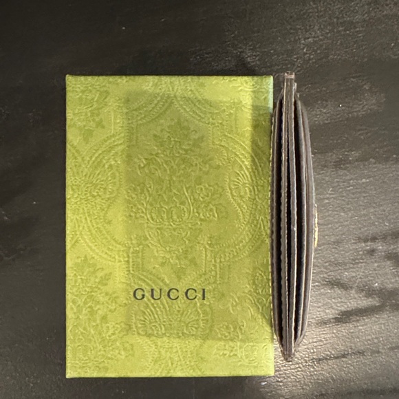 Gucci GG Supreme Brown and Green Card Holder - Picture 5 of 8